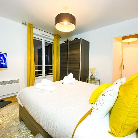 Appartamento The Golden House * Parking * Garden Corbeil-Essonnes Esterno foto