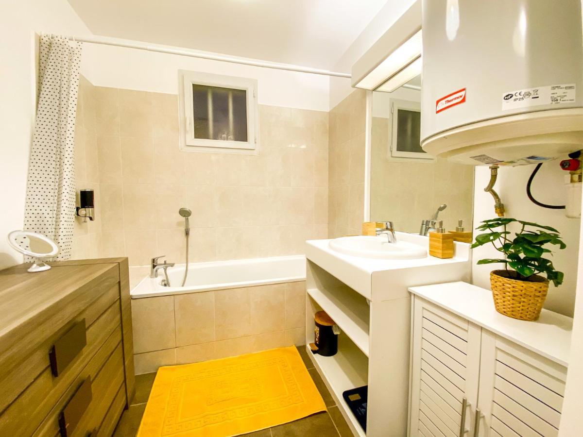 Appartamento The Golden House * Parking * Garden Corbeil-Essonnes Esterno foto
