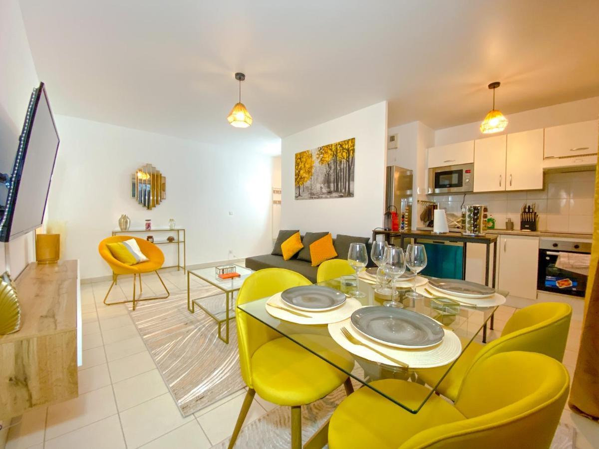 Appartamento The Golden House * Parking * Garden Corbeil-Essonnes Esterno foto